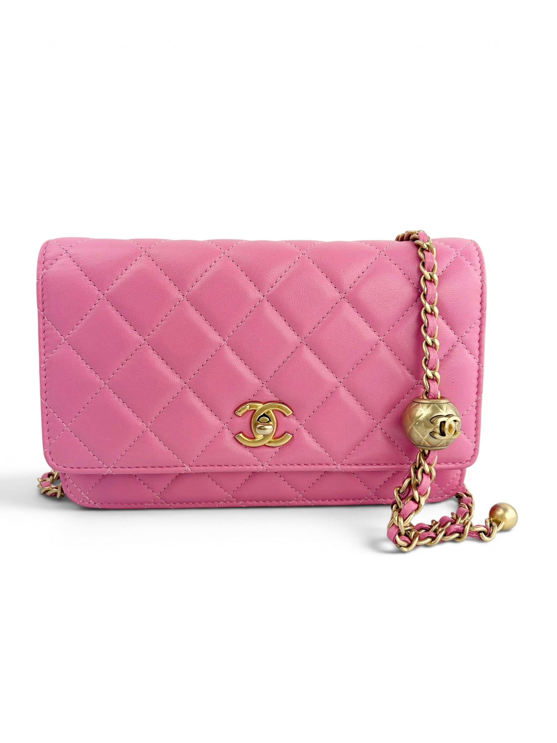 chanel-barbie-pink-lambskin-pearl-crush-woc--0