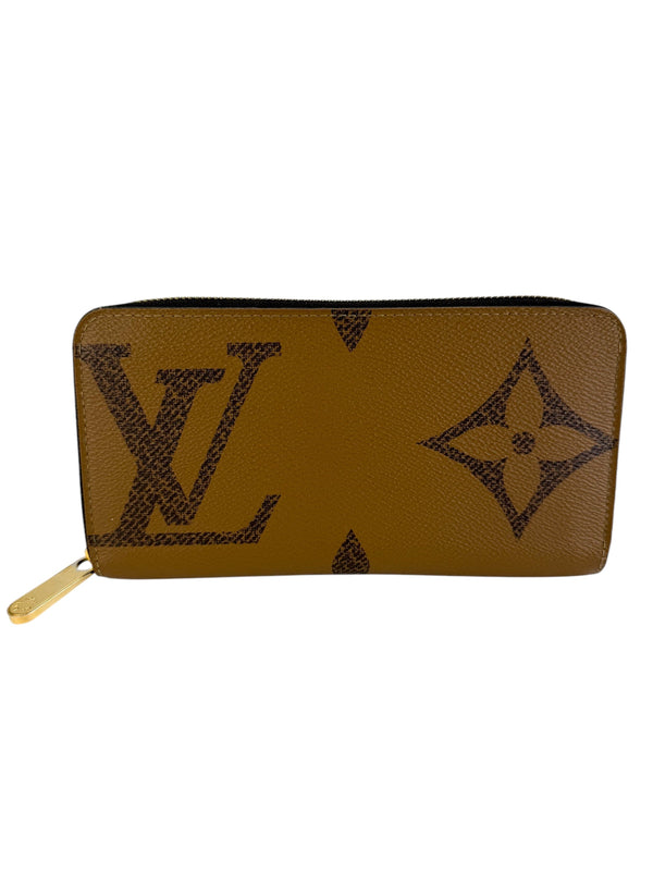 Louis Vuitton Giant Monogram Zippy Wallet