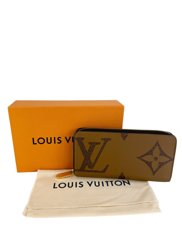 Louis Vuitton Giant Monogram Zippy Wallet