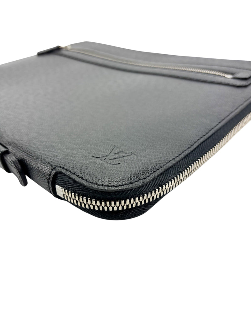 Louis Vuitton Black Taiga Vladimir Business Portfolio Briefcase