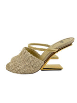 Fendi Cream Raffia First Heels (FULL SET)