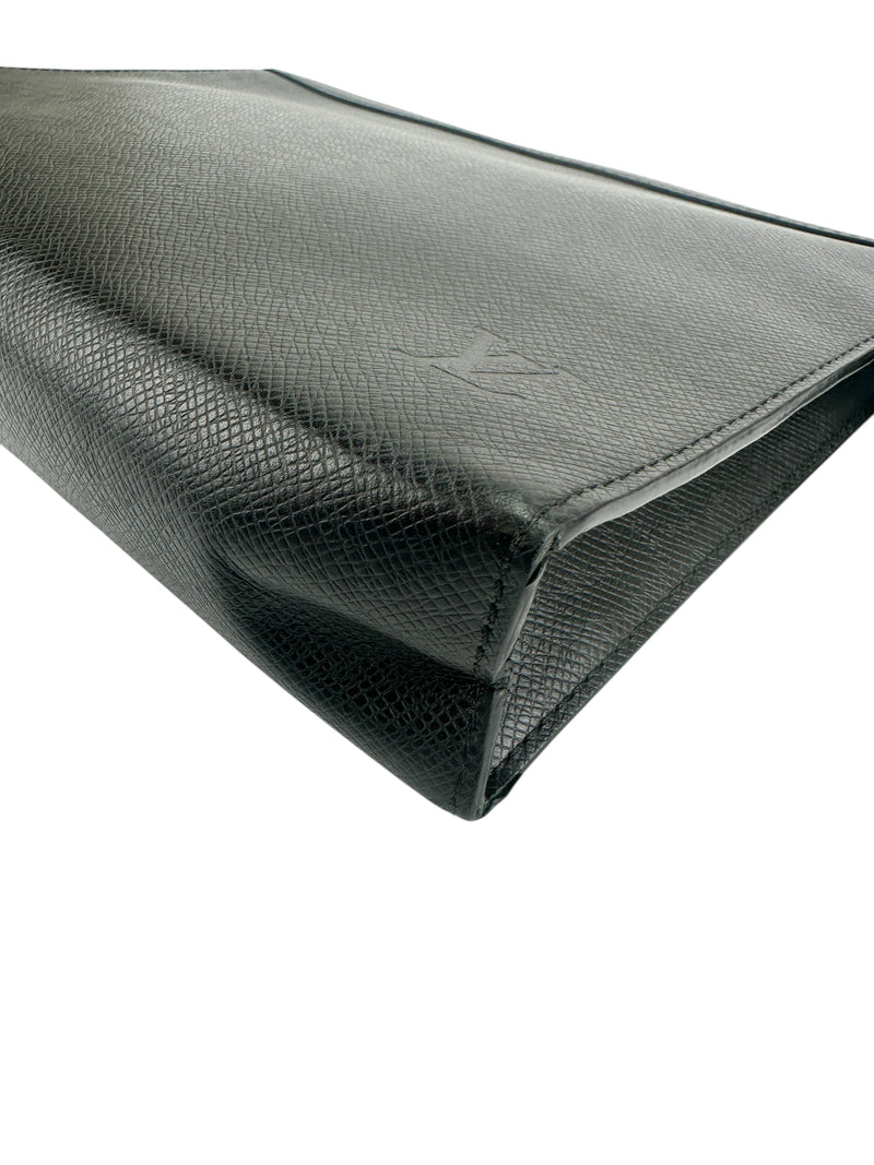 Louis Vuitton Black Taiga  Toiletry/Clutch 26