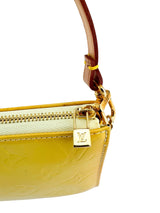 Louis Vuitton Beige Vernis Lexington Pochette