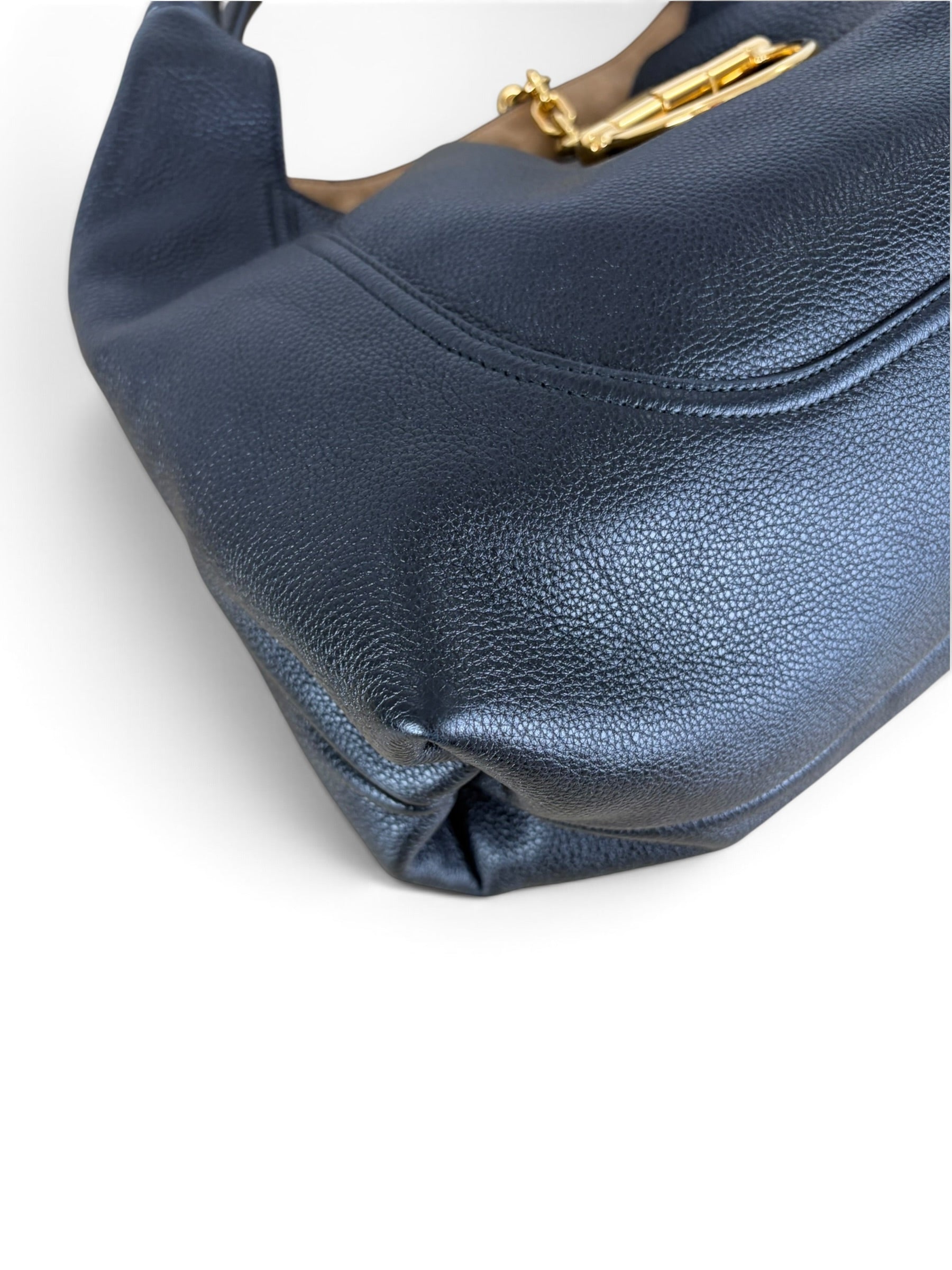 Gucci Black Grained Leather Softbit Maxi