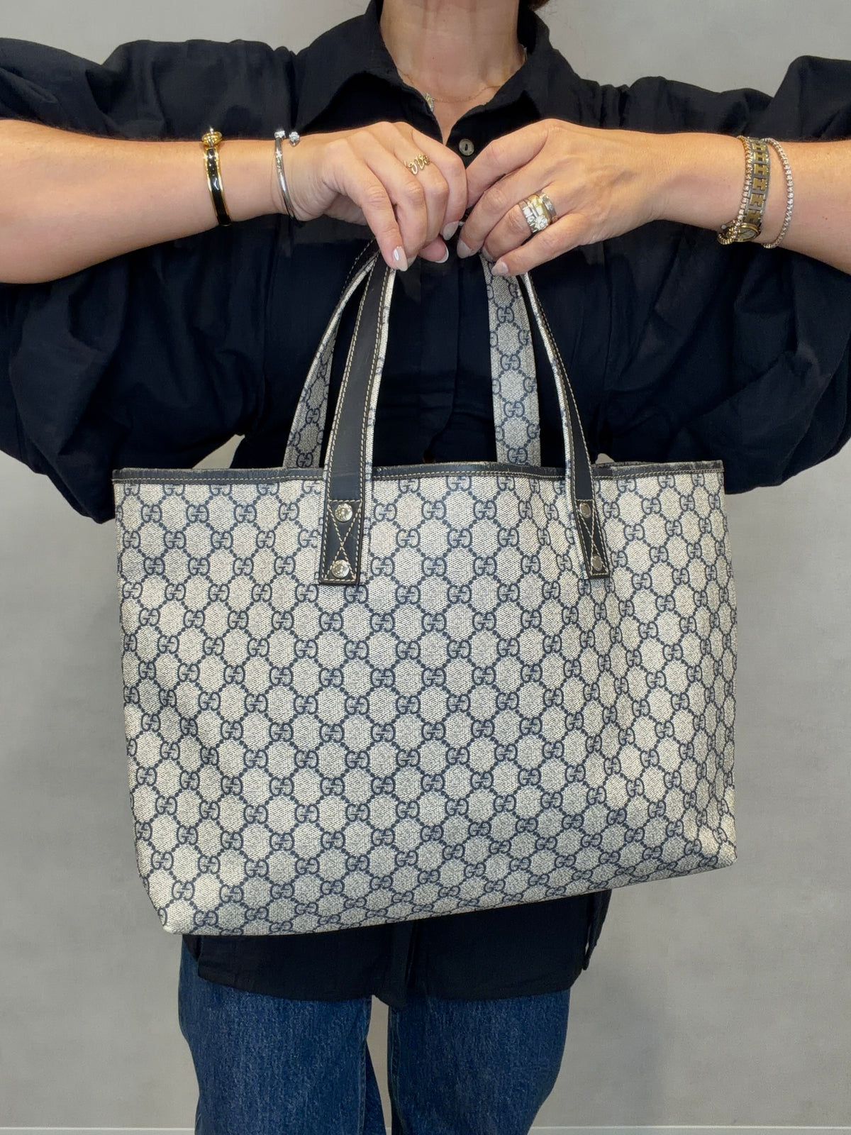 Gucci Sherry GG Supreme Leather Tote Bag Shoulder Bag Navy Ivory