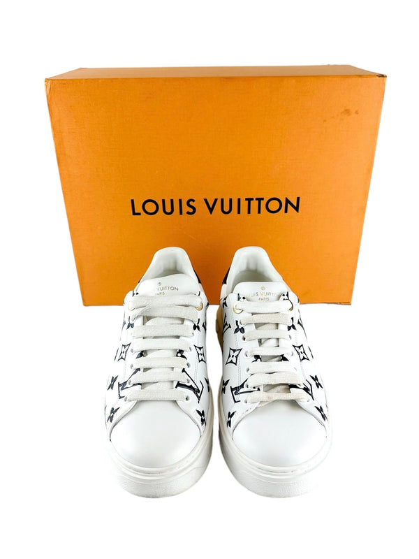 Louis Vuitton White Monogram Leather Sneakers Size 39