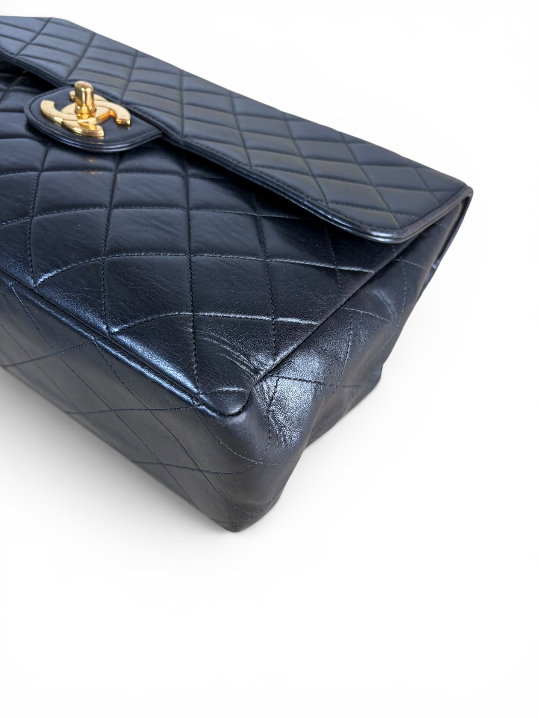 Chanel Vintage Black Lambskin Jumbo Classic