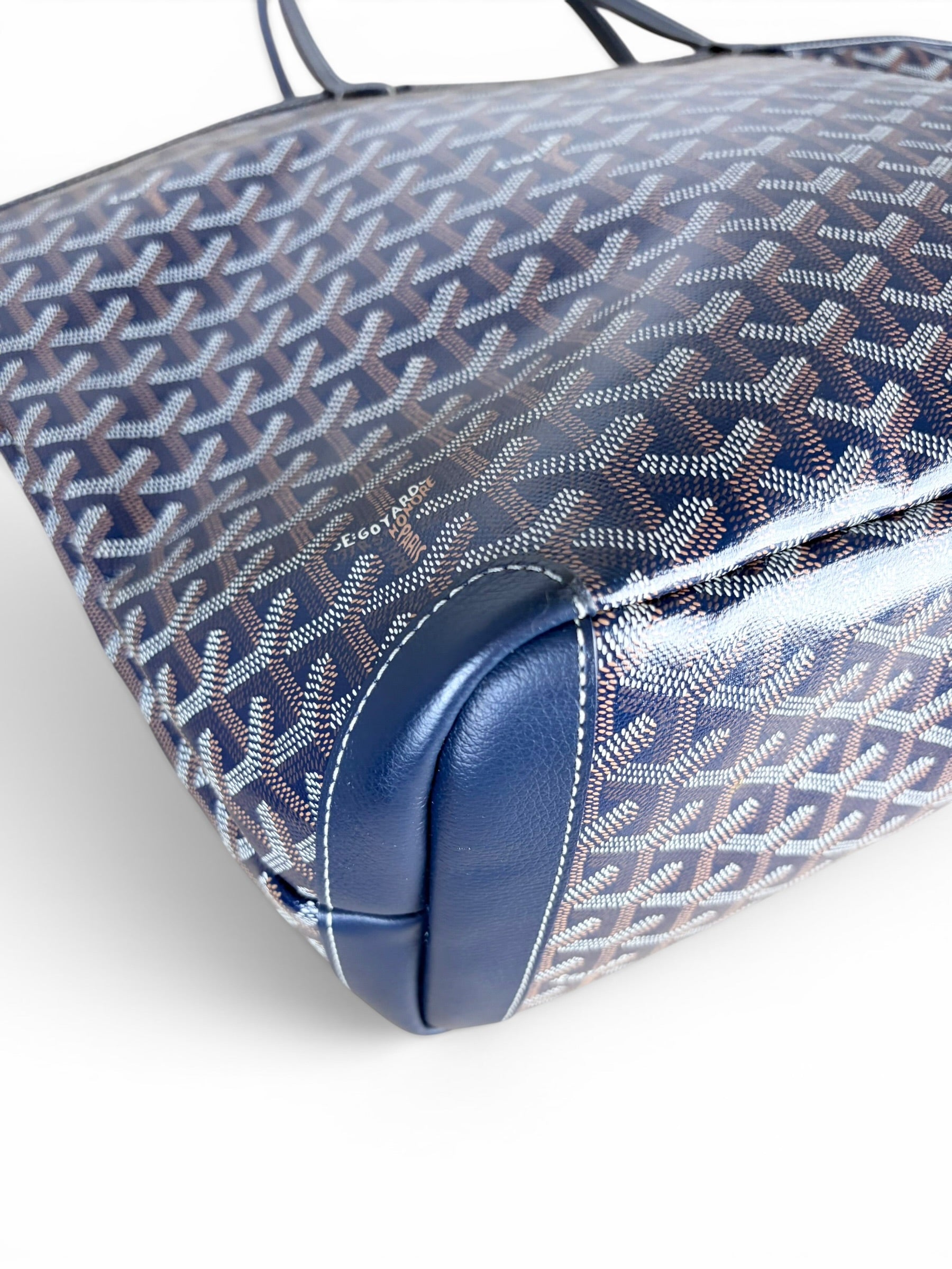 Goyard Navy Goyardine Canvas Artois MM