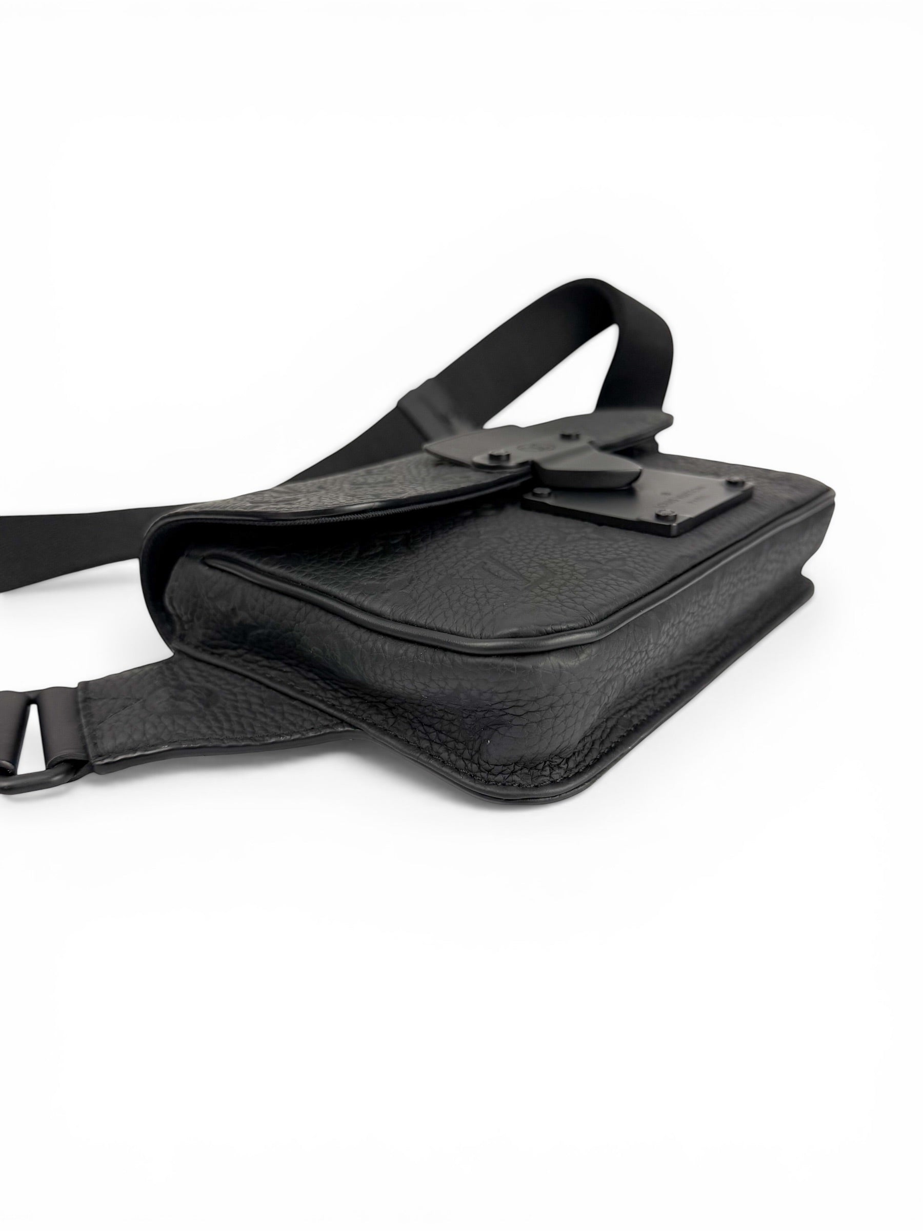 Louis Vuitton Black Empriente Leather S Lock Sling Bag
