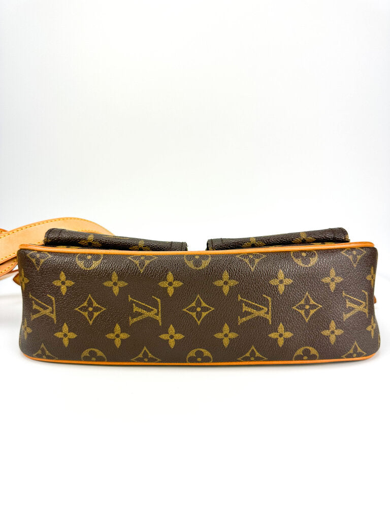 Louis Vuitton Monogram Hudson Bag – Season 2 Consign